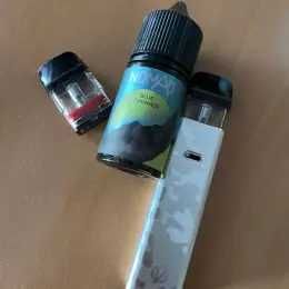 Vaporesso Xros 4 mini з новою рідиною та картриджами