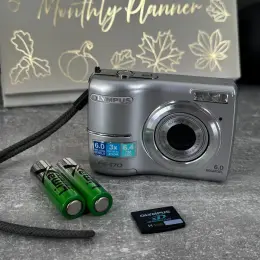 Цифровий фотоапарат Olympus FE-170