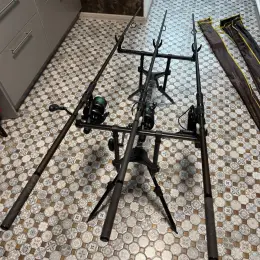 Готовий комплект для коропової риболовлі: 3 вудилища, 2 котушки Carp Pro, Rod Pod