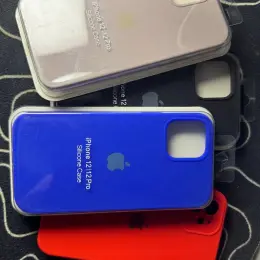 Чохли Silicone Case для iPhone 12/12 Pro