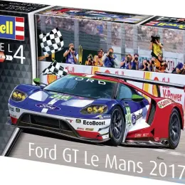 Набори моделей Revell та Hasegawa Ford GT і Toyota 2000GT