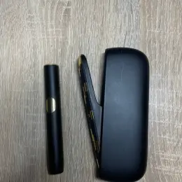 IQOS чорний в комплекті з чохлом