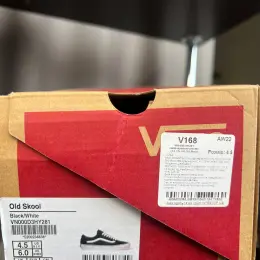 Кросівки Vans Old Skool Black/White