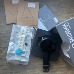 Смарт-годинник Garmin Vivoactive 4S чорний