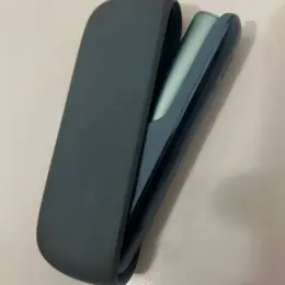 IQOS ILUMA i тримач та кейс