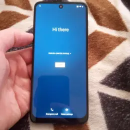 Смартфон Motorola Moto G14 під відновлення