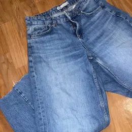 Джинси Zara