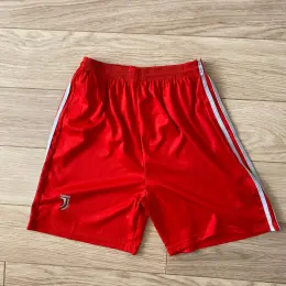 Футбольні шорти Adidas Juventus M