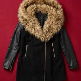 Жіноче пальто Missguided з еко-шкіри та хутра