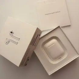 Apple AirPods 2