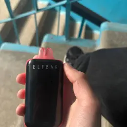 Одноразова електронна сигарета Elf Bar