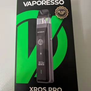 Vaporesso Xros 4 Pro Black