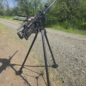 Зенітна тринога для браунінга М2.
